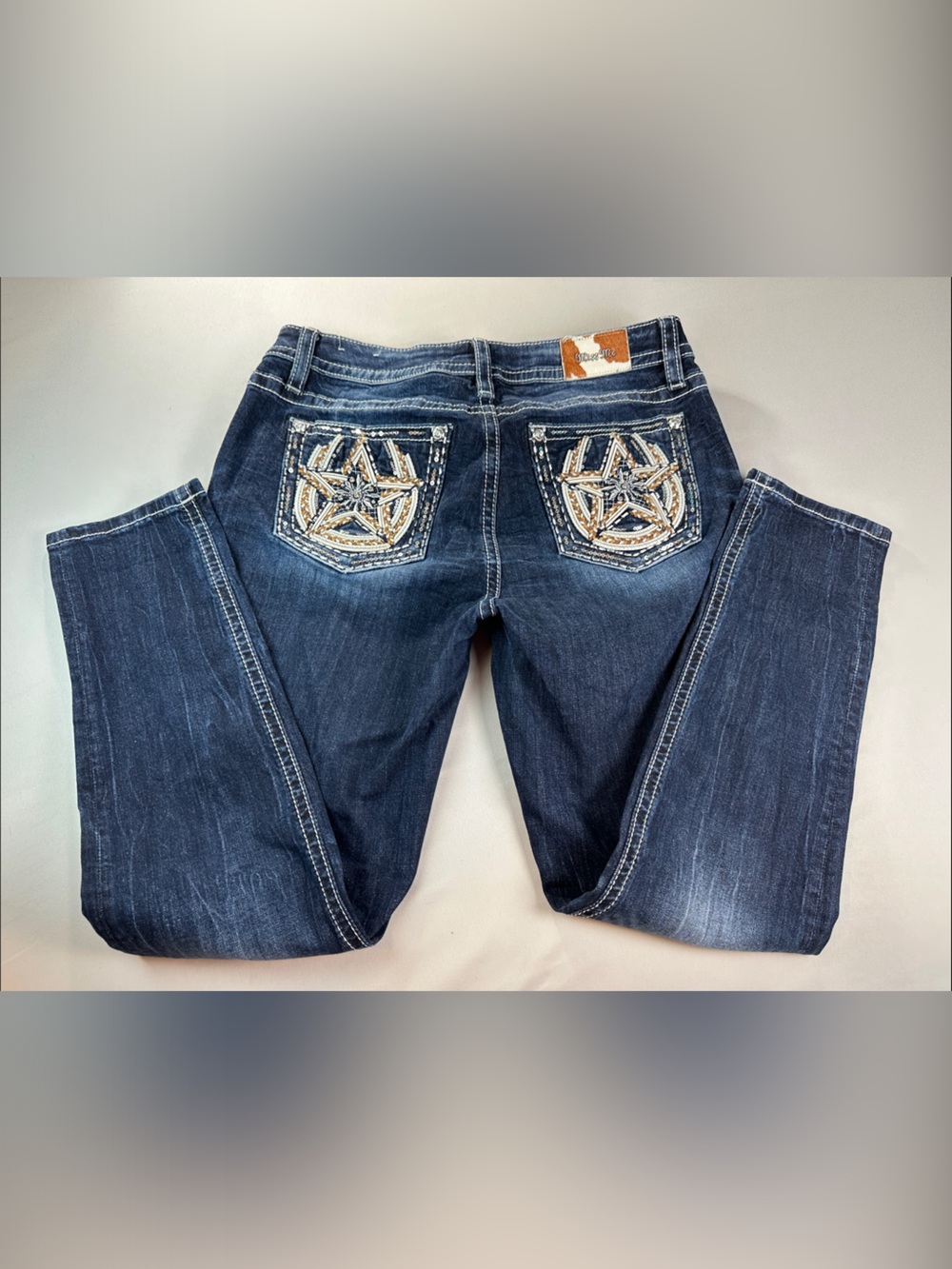 Miss Me Jeans 31 Curvy Skinny Y2K Embellished Embroidered Pocket whisker